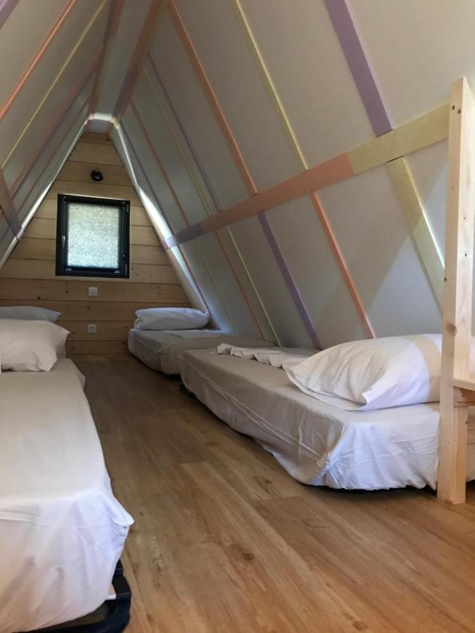 O Tipi Lodge Saint-Christo-en-Jarez Exterior photo