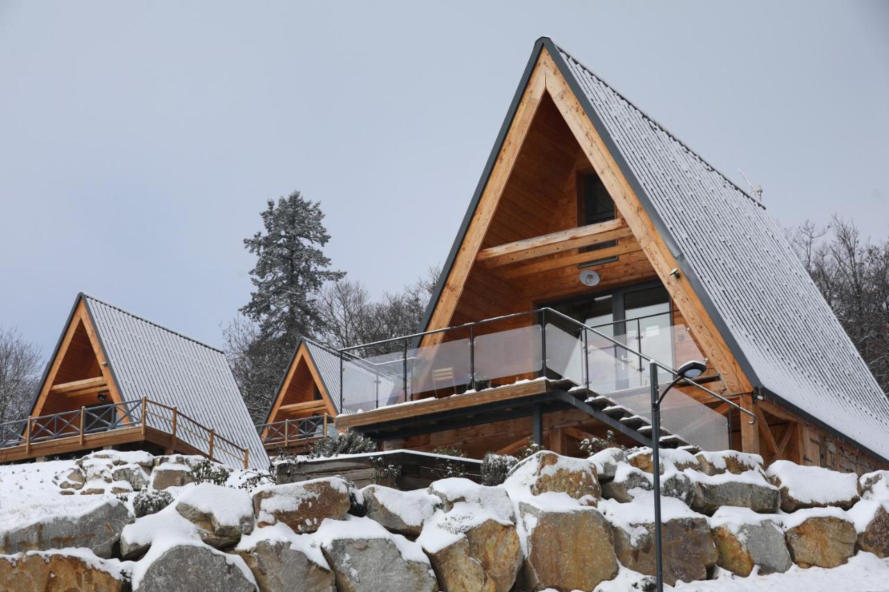O Tipi Lodge Saint-Christo-en-Jarez Exterior photo