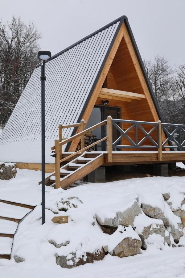 O Tipi Lodge Saint-Christo-en-Jarez Exterior photo