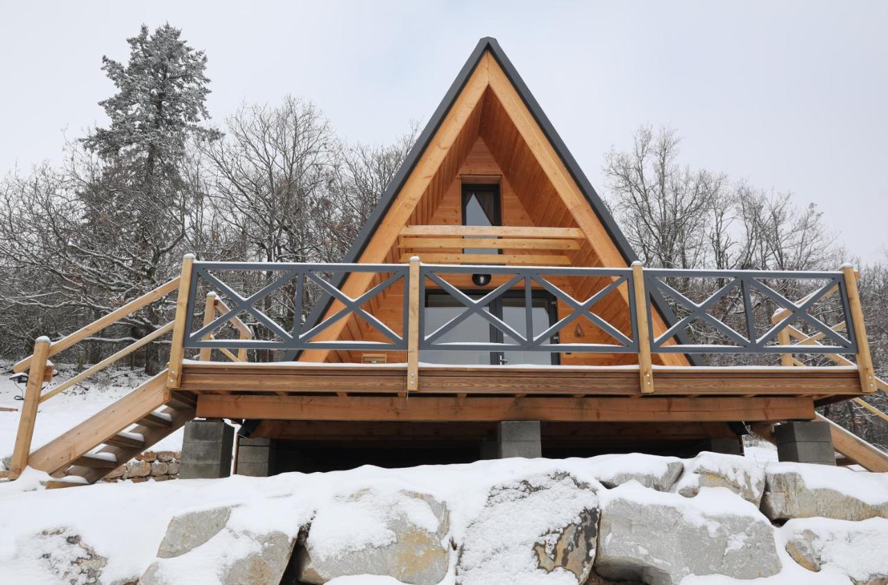 O Tipi Lodge Saint-Christo-en-Jarez Exterior photo